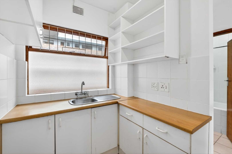 0 Bedroom Property for Sale in Sea Point Western Cape